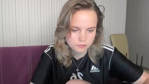 Snapshot of anny_love_you chatting on September 14, 2025, 7:07 am anny_love_you online show from September 14, 2025, 7:07 am