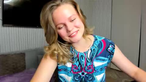 Snapshot of anny_love_you chatting on October 18, 2025, 6:41 pm anny_love_you online show from October 18, 2025, 6:41 pm