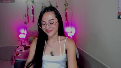 Snapshot of anny_scott chatting on February 18, 2025, 7:19 pm anny scot online show from February 18, 2025, 7:19 pm