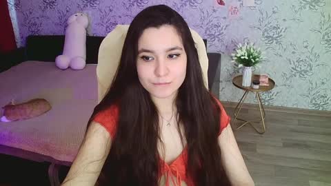 Annie online show from January 23, 2025, 7:43 am