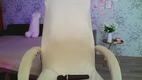 Annie online show from January 27, 2025, 4:52 am