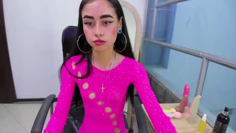 Anny online show from September 9, 2025, 2:05 pm