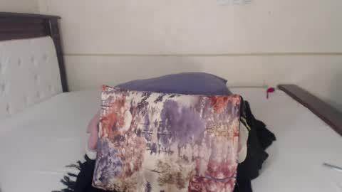Anny online show from July 28, 2026, 5:23 pm