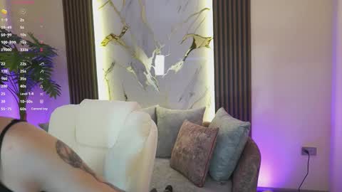 Snapshot of annybuny chatting on September 12, 2025, 11:43 am Ana online show from September 12, 2025, 11:43 am