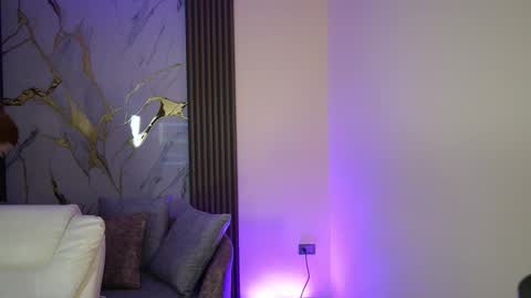 Snapshot of annybuny chatting on October 29, 2025, 11:45 am Ana online show from October 29, 2025, 11:45 am