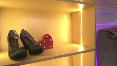 Snapshot of annybuny chatting on November 20, 2025, 11:32 am Ana online show from November 20, 2025, 11:32 am