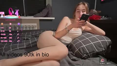 AnnyLoving online show from October 14, 2025, 5:36 pm