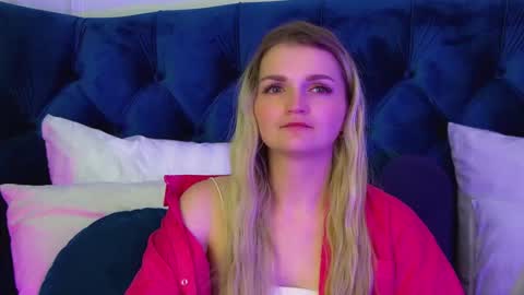 annyraii online show from February 10, 2026, 6:28 am