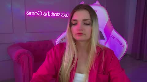 annyraii online show from March 11, 2026, 7:03 am