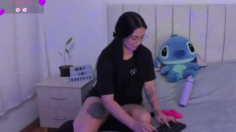 Anny online show from November 23, 2025, 10:09 pm