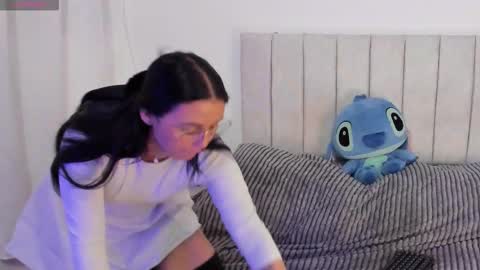 Anny online show from December 13, 2025, 7:53 pm