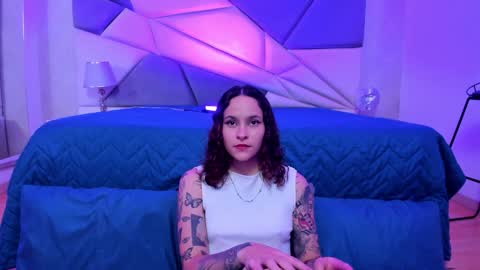 Snapshot of annythomsonn chatting on January 5, 2025, 9:14 pm AnnyT online show from January 5, 2025, 9:14 pm