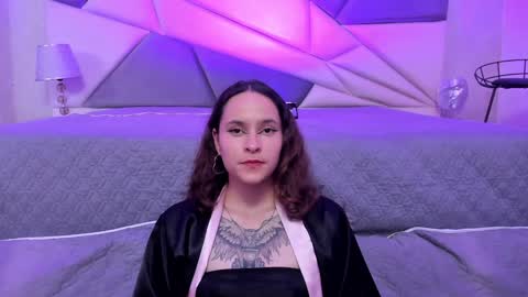 Snapshot of annythomsonn chatting on January 12, 2025, 1:42 am AnnyT online show from January 12, 2025, 1:42 am