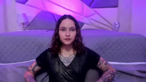 Snapshot of annythomsonn chatting on January 17, 2025, 1:57 am AnnyT online show from January 17, 2025, 1:57 am