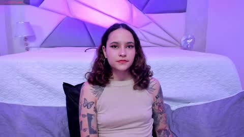 Snapshot of annythomsonn chatting on January 26, 2025, 8:45 pm AnnyT online show from January 26, 2025, 8:45 pm