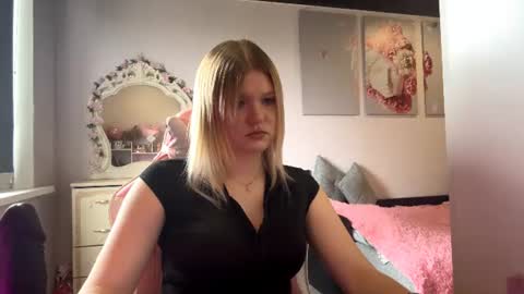 annyvibess online show from June 14, 2026, 12:29 pm