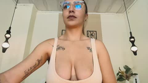 Snapshot of annyxhot chatting on June 2, 2026, 11:12 am AnnyXhot online show from June 2, 2026, 11:12 am