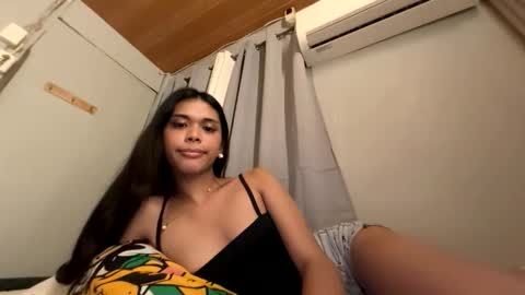 anok_yaii online show from March 25, 2026, 4:57 pm
