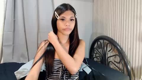 Snapshot of anok_yaii chatting on June 15, 2026, 5:37 pm anok_yaii online show from June 15, 2026, 5:37 pm