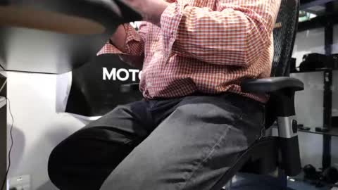 Snapshot of anonycock7 chatting on January 16, 2025, 4:18 pm D online show from January 16, 2025, 4:18 pm