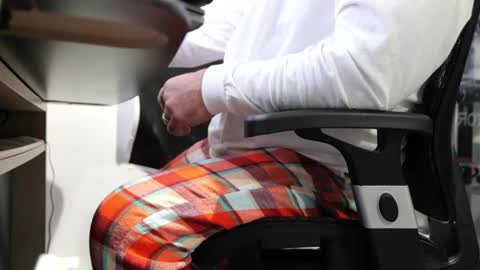 Snapshot of anonycock7 chatting on February 21, 2025, 6:15 pm D online show from February 21, 2025, 6:15 pm