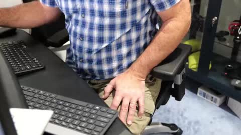 Snapshot of anonycock7 chatting on October 22, 2025, 1:00 pm D online show from October 22, 2025, 1:00 pm