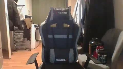 Snapshot of anonymousguy68_cam chatting on February 19, 2025, 1:06 pm Anonymousguy online show from February 19, 2025, 1:06 pm