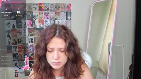 Snapshot of anora_millerr chatting on November 29, 2025, 8:17 am Anora online show from November 29, 2025, 8:17 am