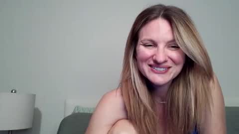 heyitsansley online show from May 3, 2026, 1:55 am