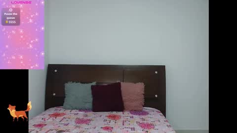 Snapshot of ant_53 chatting on December 4, 2025, 10:18 pm Ant 53 online show from December 4, 2025, 10:18 pm