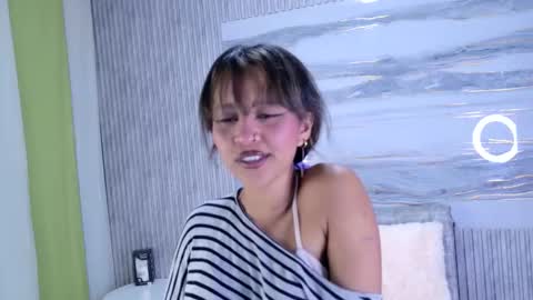 anthonela19_ online show from March 18, 2026, 3:53 am