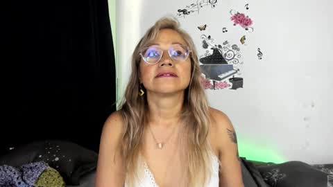 Snapshot of anthonela_mature_ chatting on December 5, 2024, 9:17 pm anthonela_mature_ online show from December 5, 2024, 9:17 pm