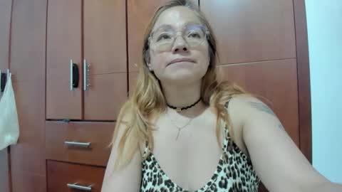 Snapshot of anthonela_mature_ chatting on October 28, 2025, 10:12 pm anthonela_mature_ online show from October 28, 2025, 10:12 pm