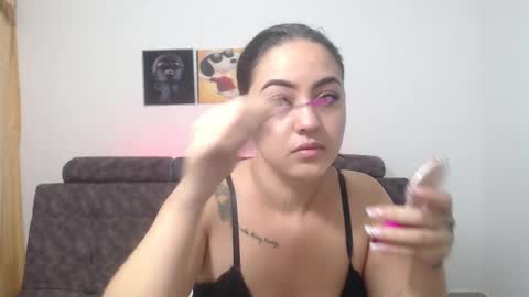 Snapshot of anthonela_queen chatting on March 5, 2025, 12:00 pm Anthonela Queen online show from March 5, 2025, 12:00 pm