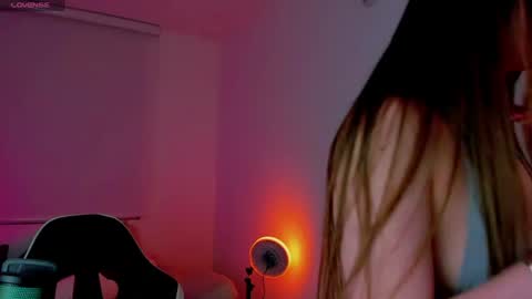Snapshot of anthonelaa777 chatting on August 7, 2026, 2:35 am Anthonela online show from August 7, 2026, 2:35 am