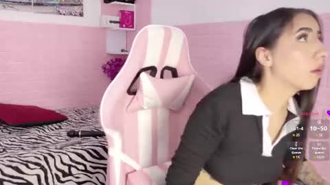 Snapshot of anthonella_sky chatting on June 13, 2026, 2:48 pm ANTHONELLA online show from June 13, 2026, 2:48 pm