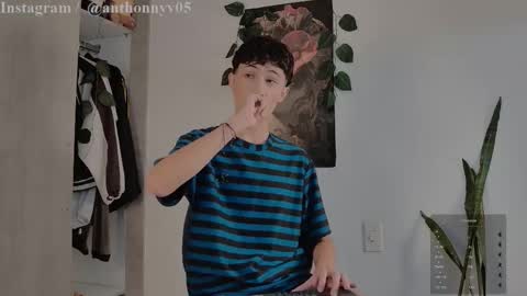 Snapshot of anthonny_05 chatting on September 21, 2025, 11:45 am TONY NEW ACCOUNT online show from September 21, 2025, 11:45 am