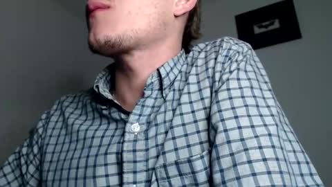Snapshot of anthonnymorrison chatting on January 1, 2025, 7:09 am leon online show from January 1, 2025, 7:09 am