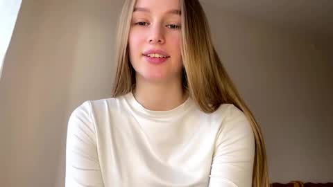 Viktoria online show from April 26, 2026, 3:21 pm