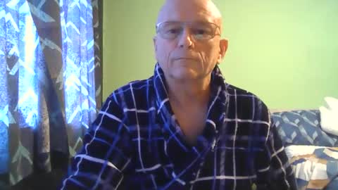 Snapshot of antmatt2025 chatting on October 8, 2025, 8:01 am antmatt2025 online show from October 8, 2025, 8:01 am