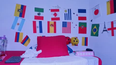 Antonella online show from June 27, 2026, 12:22 pm