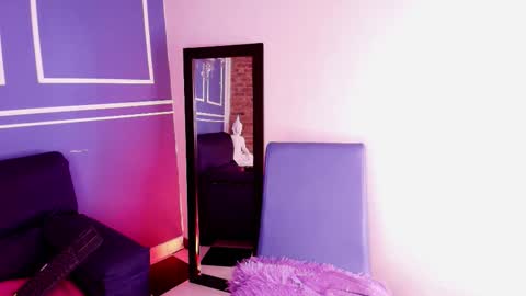 Antonella online show from February 9, 2026, 7:07 pm