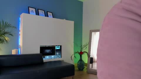 Antonella online show from May 25, 2026, 7:09 pm