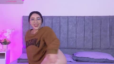 Snapshot of antonella01_cf chatting on October 25, 2025, 7:52 pm antonella online show from October 25, 2025, 7:52 pm