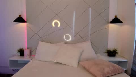 Antonella online show from October 9, 2025, 8:18 pm