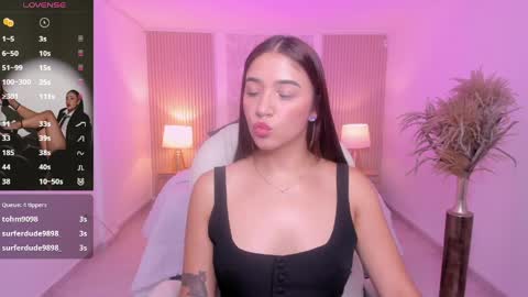  Antonella Grayy  online show from April 22, 2026, 11:12 am
