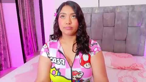 Antonella online show from July 9, 2026, 12:58 am