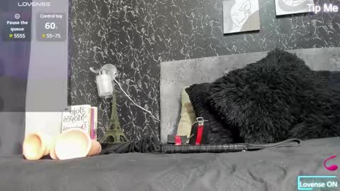 antonella_louise online show from January 4, 2025, 8:06 am