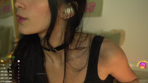 Nell. online show from December 24, 2024, 4:33 am