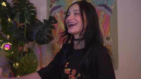 Nell. online show from March 2, 2025, 6:05 am